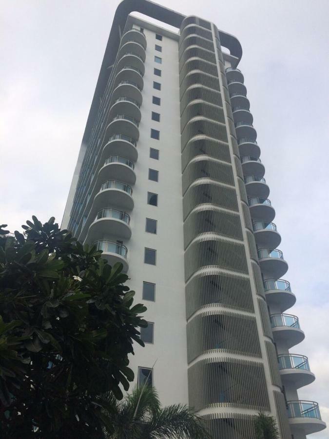 Azure Urban Resort Residence R&C - Paranaque Manila Exterior photo